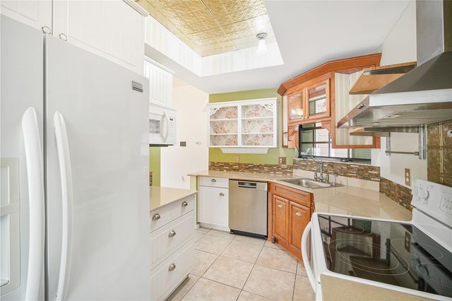 12715 TROWBRIDGE LANE, Tampa, FL 33624