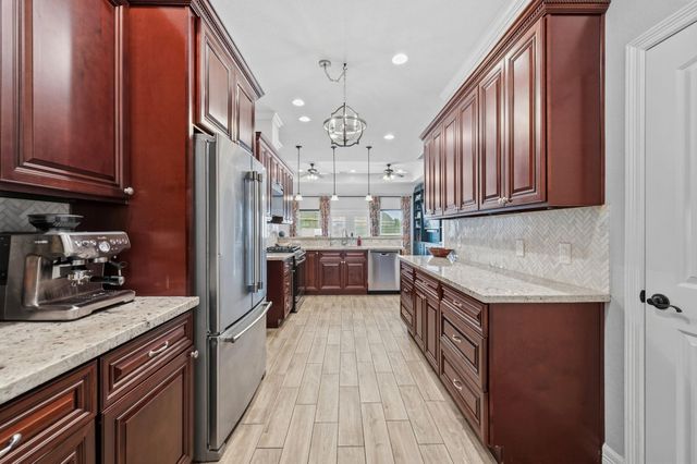 226 Rio Grande Drive, Baytown, TX 77523