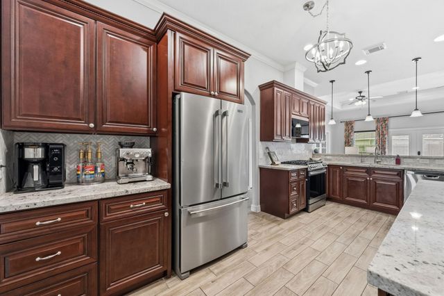 226 Rio Grande Drive, Baytown, TX 77523