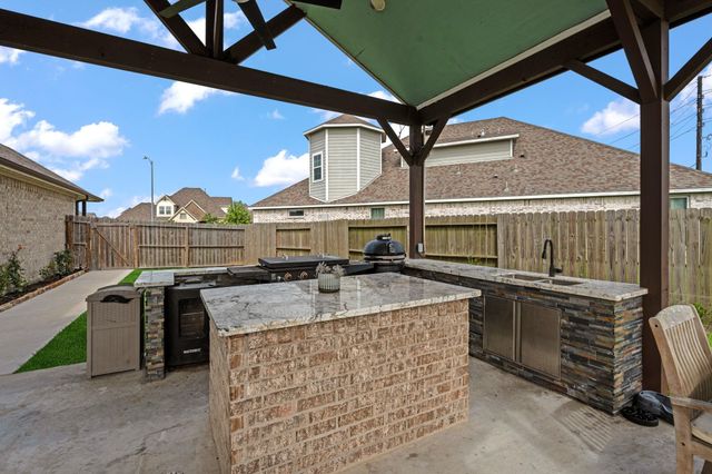 226 Rio Grande Drive, Baytown, TX 77523