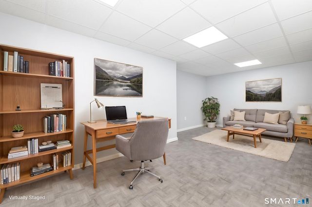 40 Country Side Drive, Rocky Hill, CT 06067