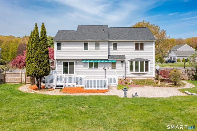 40 Country Side Drive, Rocky Hill, CT 06067