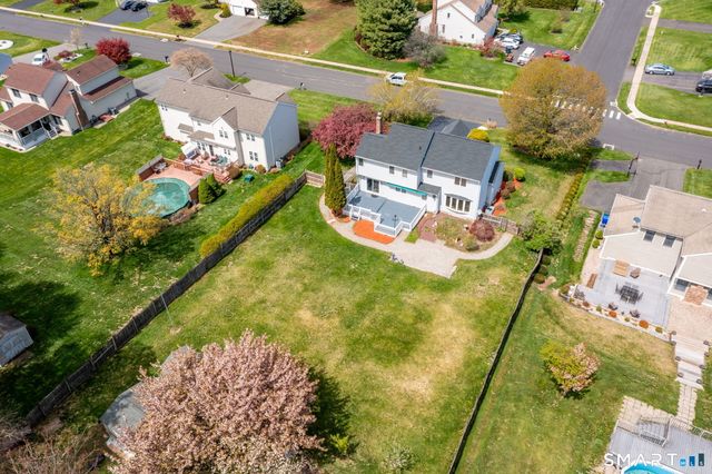 40 Country Side Drive, Rocky Hill, CT 06067
