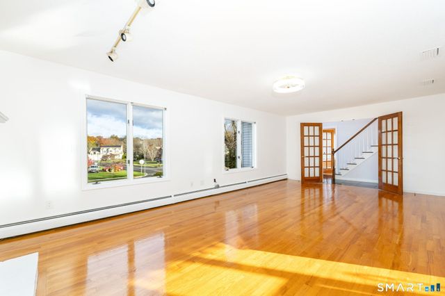 40 Country Side Drive, Rocky Hill, CT 06067