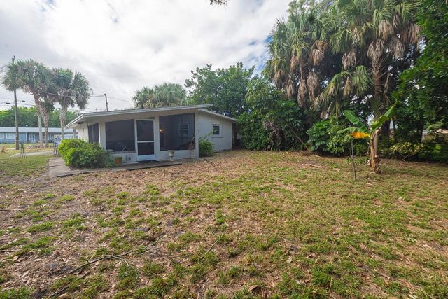 602 Azalea Avenue, Fort Pierce, FL 34982