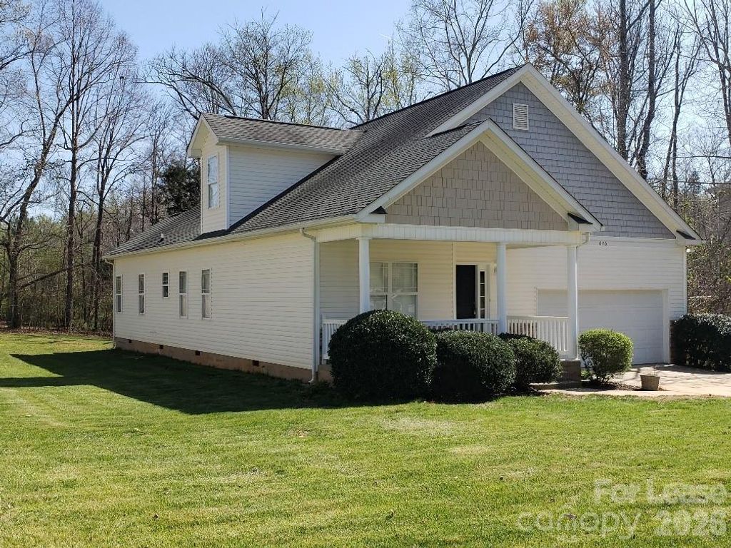 626 Neal Drive, Charlotte, NC 28213