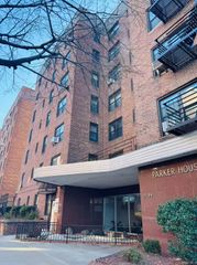 63-84 SAUNDERS Street 1K, Rego Park, NY 11374