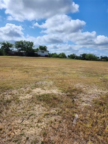 1115 W Belknap, Jacksboro, TX 76458