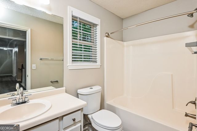 2641 Fort Apachee Court, Dacula, GA 30019