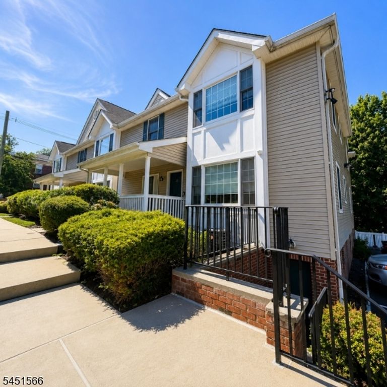 179 Roseland Ave 12, Caldwell Boro Twp., NJ 07006