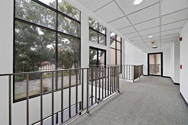 3025 Walnut Bend Lane 38, Houston, TX 77042