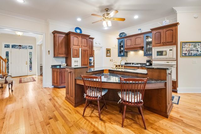227 Summerwood Dr., Georgetown, SC 29440