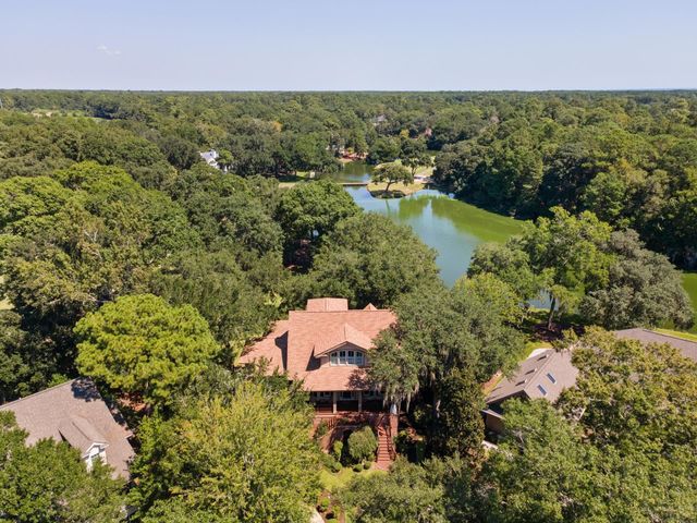 227 Summerwood Dr., Georgetown, SC 29440