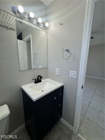 1700 NE 12th ST, Cape Coral, FL 33909