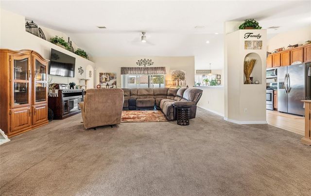 33 ROYAL LEAF LANE, Palm Coast, FL 32164