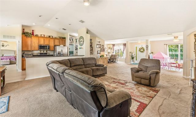 33 ROYAL LEAF LANE, Palm Coast, FL 32164