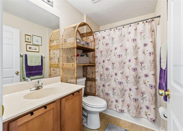 33 ROYAL LEAF LANE, Palm Coast, FL 32164