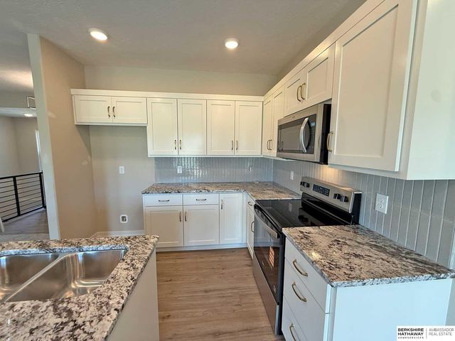 2914 N 165th Avenue, Omaha, NE 68116