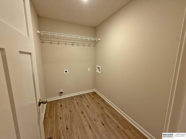 2914 N 165th Avenue, Omaha, NE 68116