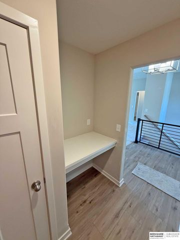 2914 N 165th Avenue, Omaha, NE 68116