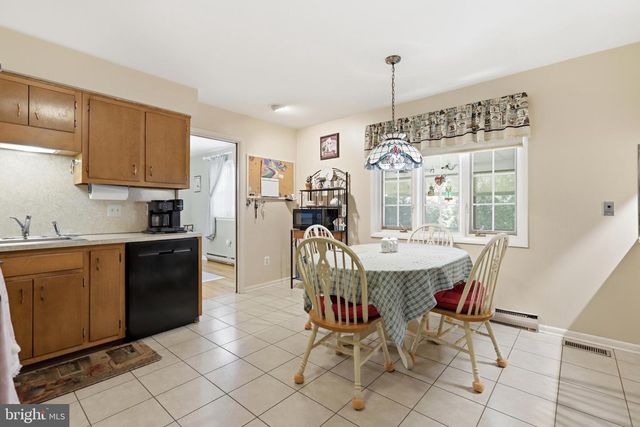 372 OAK DR, Souderton, PA 18964