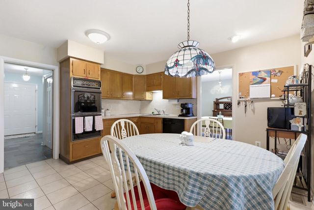 372 OAK DR, Souderton, PA 18964