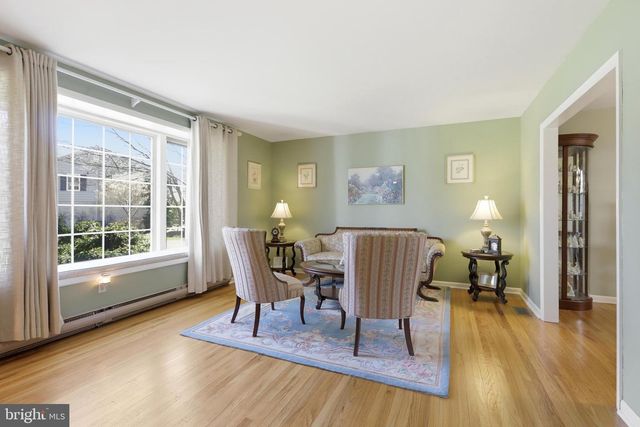 372 OAK DR, Souderton, PA 18964