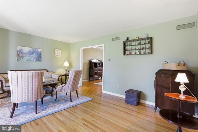 372 OAK DR, Souderton, PA 18964