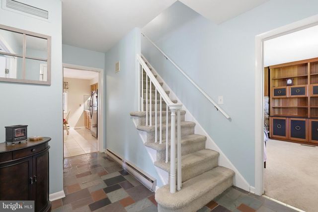 372 OAK DR, Souderton, PA 18964