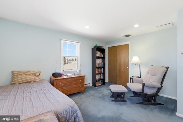 372 OAK DR, Souderton, PA 18964