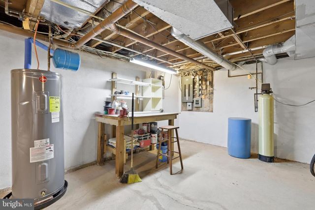 372 OAK DR, Souderton, PA 18964