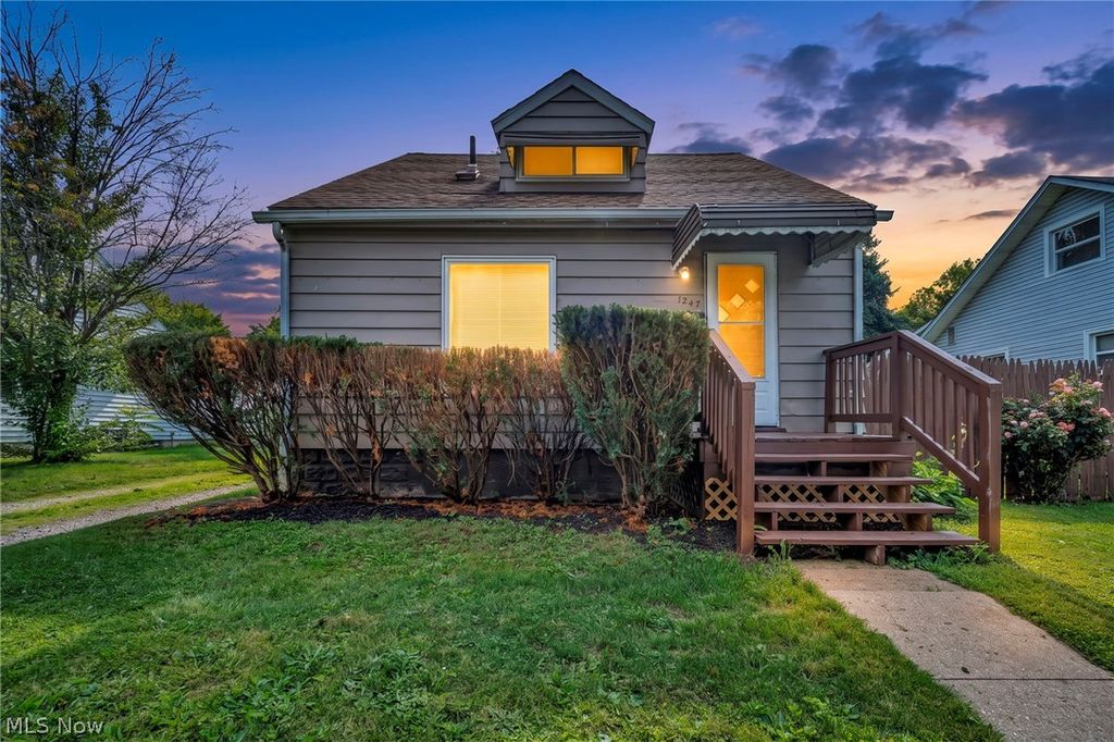 1247 Dietz Avenue, Akron, OH 44301