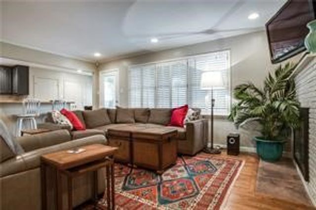 6310 Lange Circle, Dallas, TX 75214