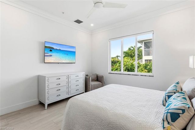 1395 Curlew AVE 1, Naples, FL 34102