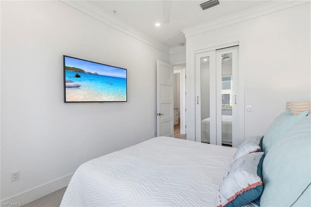 1395 Curlew AVE 1, Naples, FL 34102