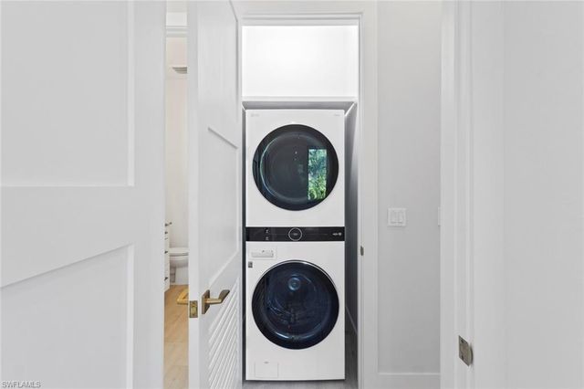 1395 Curlew AVE 1, Naples, FL 34102