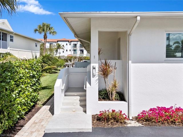 1395 Curlew AVE 1, Naples, FL 34102