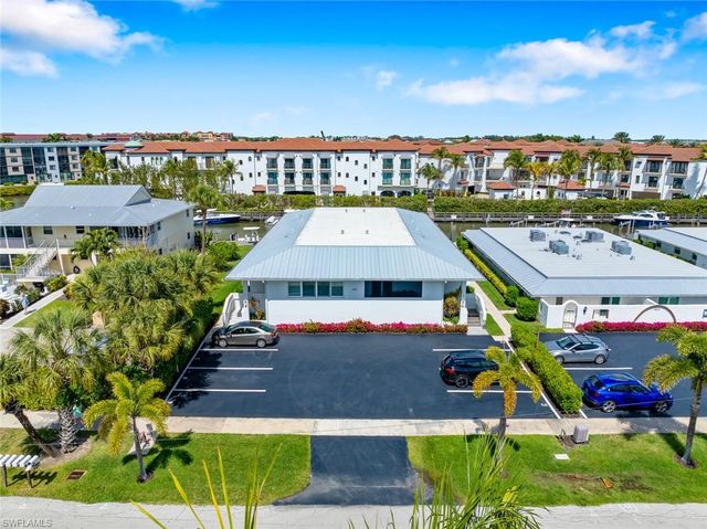 1395 Curlew AVE 1, Naples, FL 34102