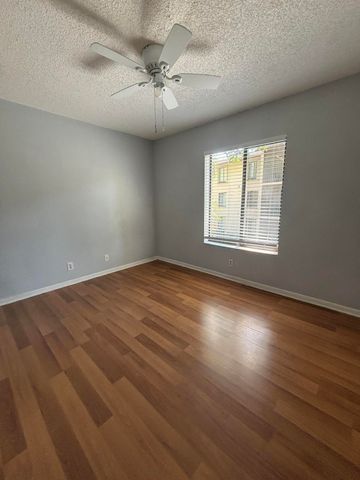 201 Foxtail Drive G2, Greenacres, FL 33415