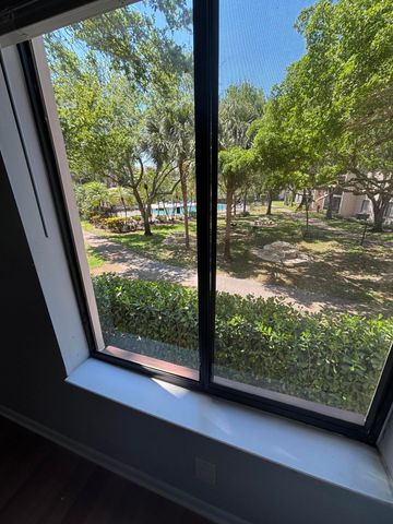 201 Foxtail Drive G2, Greenacres, FL 33415