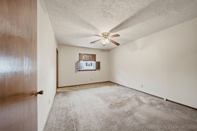 10821 E 25th Place, Tulsa, OK 74129