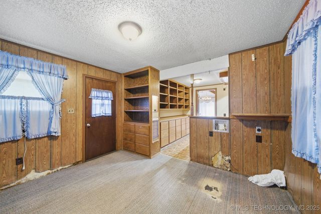 10821 E 25th Place, Tulsa, OK 74129