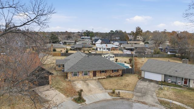 10821 E 25th Place, Tulsa, OK 74129