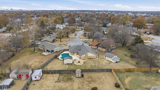 10821 E 25th Place, Tulsa, OK 74129