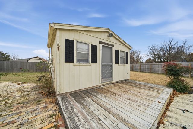 10821 E 25th Place, Tulsa, OK 74129