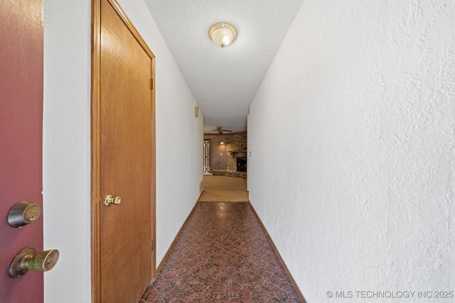 10821 E 25th Place, Tulsa, OK 74129