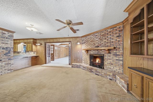 10821 E 25th Place, Tulsa, OK 74129