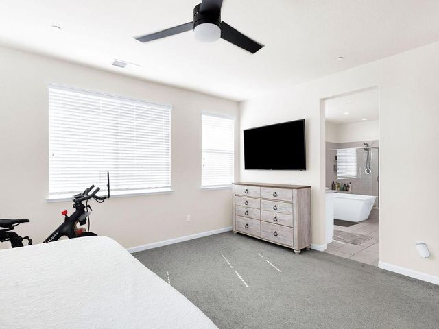 2104 Melody Ln, Modesto, CA 95355
