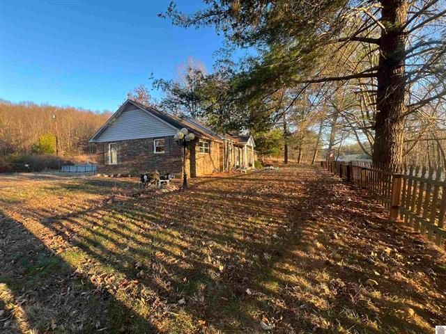 1334 Kentucky 1668, Marion, KY 42064