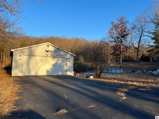 1334 Kentucky 1668, Marion, KY 42064